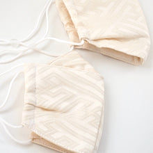 Load image into Gallery viewer, 3Layers Face mask "white" kimono remake from japan