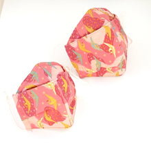 Load image into Gallery viewer, 3Layers Face mask "pink" in crane with pink ear cord