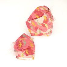 Load image into Gallery viewer, 3Layers Face mask "pink" in crane with pink ear cord