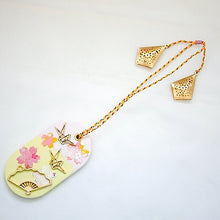 Load image into Gallery viewer, pink&yellow stone diffuser, oval ceramic aroma, hanging type