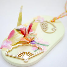 Load image into Gallery viewer, yellow-green&green ceramic aroma stone, oval hanging diffuser