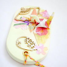 Load image into Gallery viewer, yellow-green&green ceramic aroma stone, oval hanging diffuser