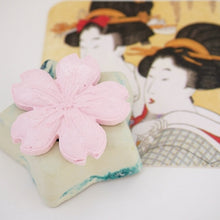 将图片加载到图库查看器,放香石008