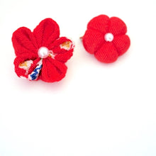 Load image into Gallery viewer, 2pcs Red brooches, accessory, Japan Handmade, fashion accessories
