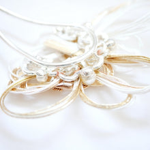 Load image into Gallery viewer, white&beige-gold mizuhiki Japanese hair accessory, kanzashi, hair pin