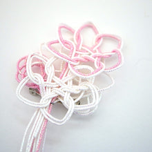 将图片加载到图库查看器，pink&amp;white flower brooch, Japanese traditional handcraft, handmade