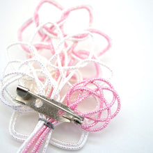 将图片加载到图库查看器，pink&amp;white flower brooch, Japanese traditional handcraft, handmade