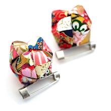 Load image into Gallery viewer, 2pcs modular origami brooch, Japanese traditional handcraft, handmade