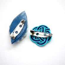 Load image into Gallery viewer, 2pcs blue brooch, Japanese traditional handcraft, handmade