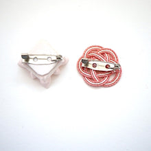 Load image into Gallery viewer, 2pcs light pink brooch, Japanese traditional handcraft, handmade