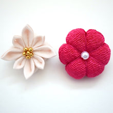 Load image into Gallery viewer, 2pcs pink brooch, Japanese traditional handcraft, handmade