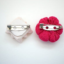 Load image into Gallery viewer, 2pcs pink brooch, Japanese traditional handcraft, handmade