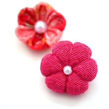 Load image into Gallery viewer, 2pcs deep pink brooch, Japanese traditional handcraft, handmade