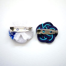 Cargar imagen en el visor de la galería, 2pcs brooch, Japanese traditional handcraft, handmade