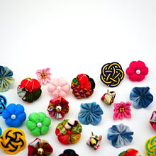 Load image into Gallery viewer, lapel pin 5pcs, Japanese traditional crepe work