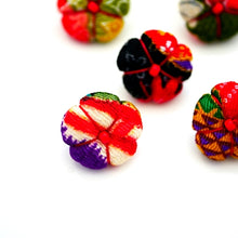 Load image into Gallery viewer, lapel pin 5pcs, Japanese traditional crepe work