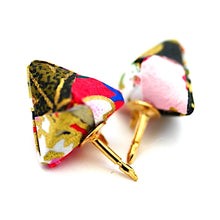 Load image into Gallery viewer, lapel pin 2pcs, Japanese traditional paper work