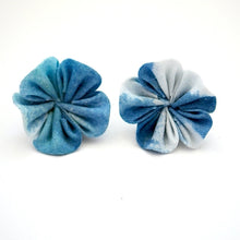 Load image into Gallery viewer, blue hydrangea lapel pin 2pcs, Japanese traditional crepe work