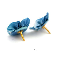Load image into Gallery viewer, blue hydrangea lapel pin 2pcs, Japanese traditional crepe work