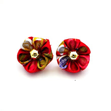 Load image into Gallery viewer, red flowers lapel pin 2pcs, Japanese traditional crepe work