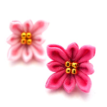 Load image into Gallery viewer, pink&amp;pink flowers lapel pin 2pcs, Japanese traditional crepe work