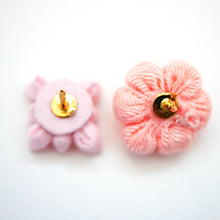 Load image into Gallery viewer, light pink flowers lapel pin 2pcs, Japanese traditional crepe work