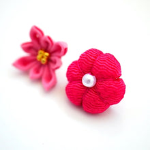 Load image into Gallery viewer, deep pink flowers lapel pin 2pcs, Japanese traditional crepe work