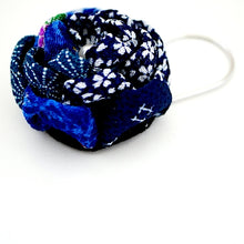 Load image into Gallery viewer, blue mix color flower kilt pin, shawl pin brooch, scarf clip, scarf stopper
