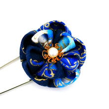Load image into Gallery viewer, blue flower kilt pin, shawl pin brooch, scarf clip, brooch pin