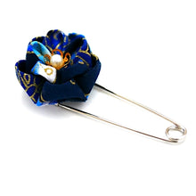 Load image into Gallery viewer, blue flower kilt pin, shawl pin brooch, scarf clip, brooch pin