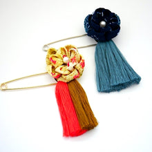 Load image into Gallery viewer, yellow flower&amp;tassel kilt pin, scarf fastener, brooch pin, Japanese handcraft