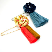 Load image into Gallery viewer, yellow flower&amp;tassel kilt pin, scarf fastener, brooch pin, Japanese handcraft