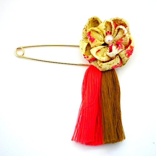 yellow flower&tassel kilt pin, scarf fastener, brooch pin, Japanese handcraft
