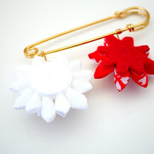 Load image into Gallery viewer, red&amp;white flower kilt pin, scarf fastener, brooch pin, scarf clip