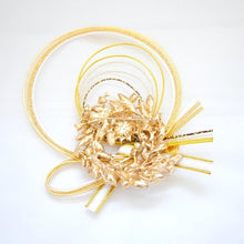 Load image into Gallery viewer, mizuhiki brooch pin, gold metal brooch accessory