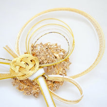 Load image into Gallery viewer, mizuhiki brooch pin, gold metal brooch accessory