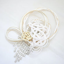 Load image into Gallery viewer, silver swing brooch, elegant japanese mizuhiki accessory