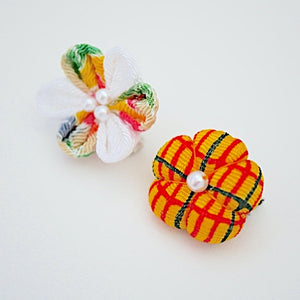 2pcs Tsumami-zaiku brooches, accessory, Japan Handmade