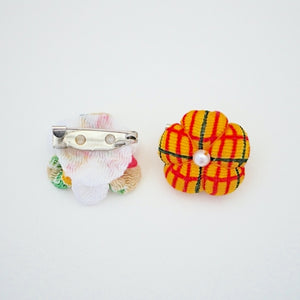 2pcs Tsumami-zaiku brooches, accessory, Japan Handmade