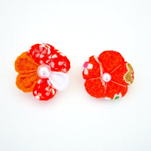 Load image into Gallery viewer, 2pcs flower brooches, accessory, Japan Handmade, fashion items