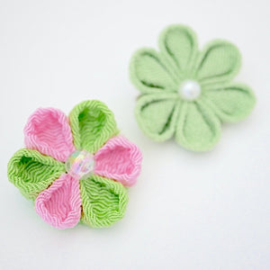 2pcs green and pink flower brooches, accessory, Japan Handmade, fashion items