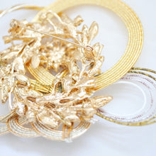 Load image into Gallery viewer, brooch, gold metal accessory, mizuhiki, japanese brooch