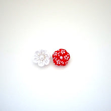 Load image into Gallery viewer, 2pcs brooches, accessory, Japan Handmade, fashion accessories