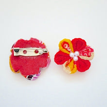 Load image into Gallery viewer, 2pcs flower brooches, accessory, Japan Handmade, fashion accessories