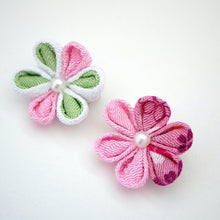 将图片加载到图库查看器，2pcs Flower Brooches, Accessory, Jewelry, Fashion Accessories