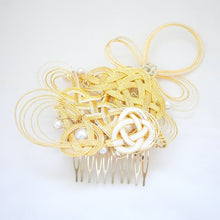 Load image into Gallery viewer, gold metal hair comb, mizuhiki headpieces, Japanese comb pin