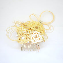 Load image into Gallery viewer, gold metal hair comb, mizuhiki headpieces, Japanese comb pin