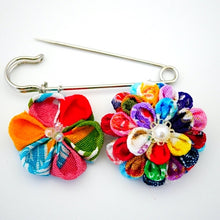 Load image into Gallery viewer, mix flower kilt pin, shawl pin brooch, scarf clip, scarf tie