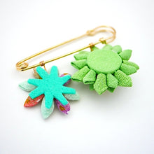 Load image into Gallery viewer, green flower kilt pin, scarf pin, brooch pin, Japan handmade