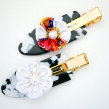 Load image into Gallery viewer, 2pcs balack&amp;white base hair clip, headpieces, hair accessory